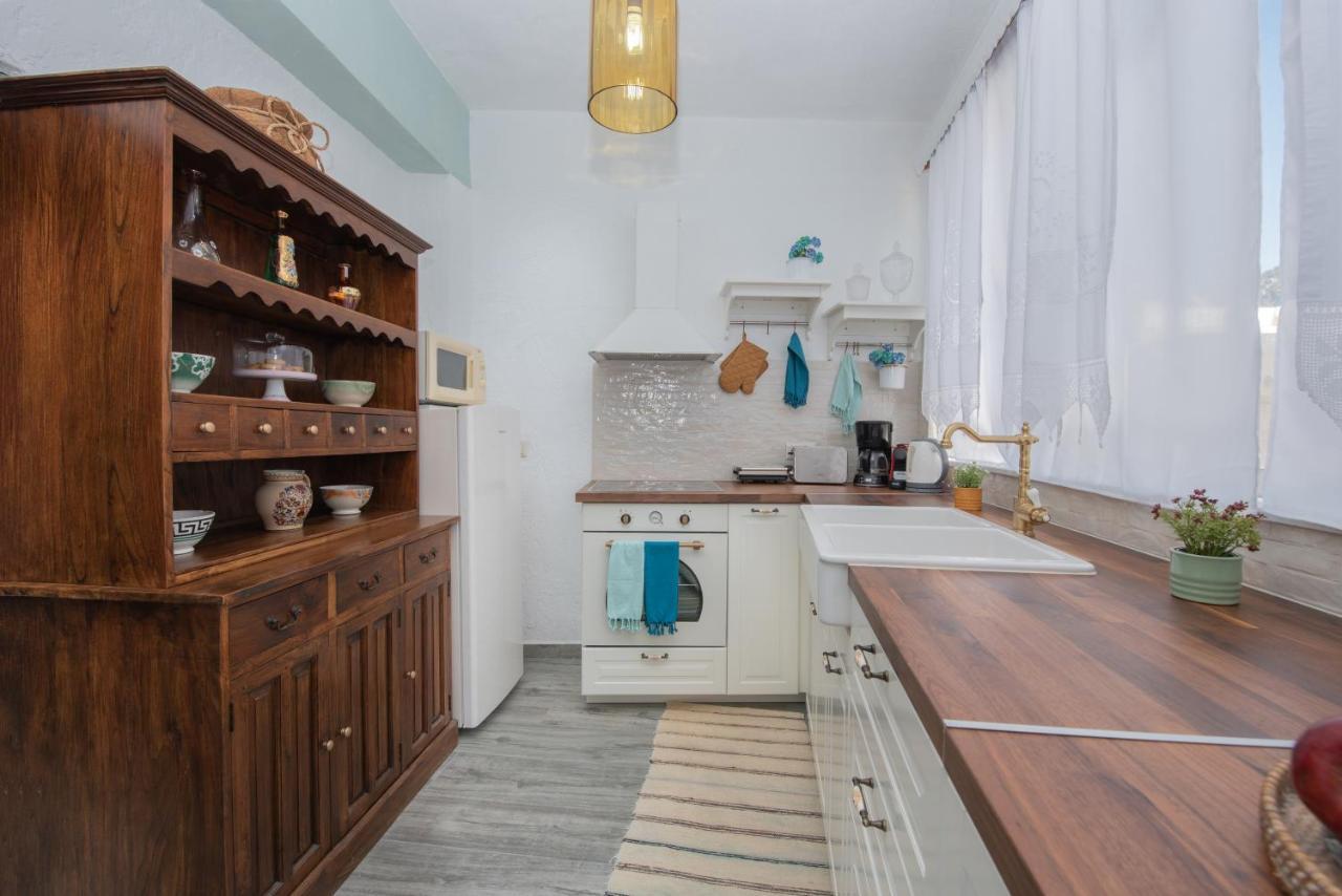 Philoxenia Traditional House Pastida Bagian luar foto